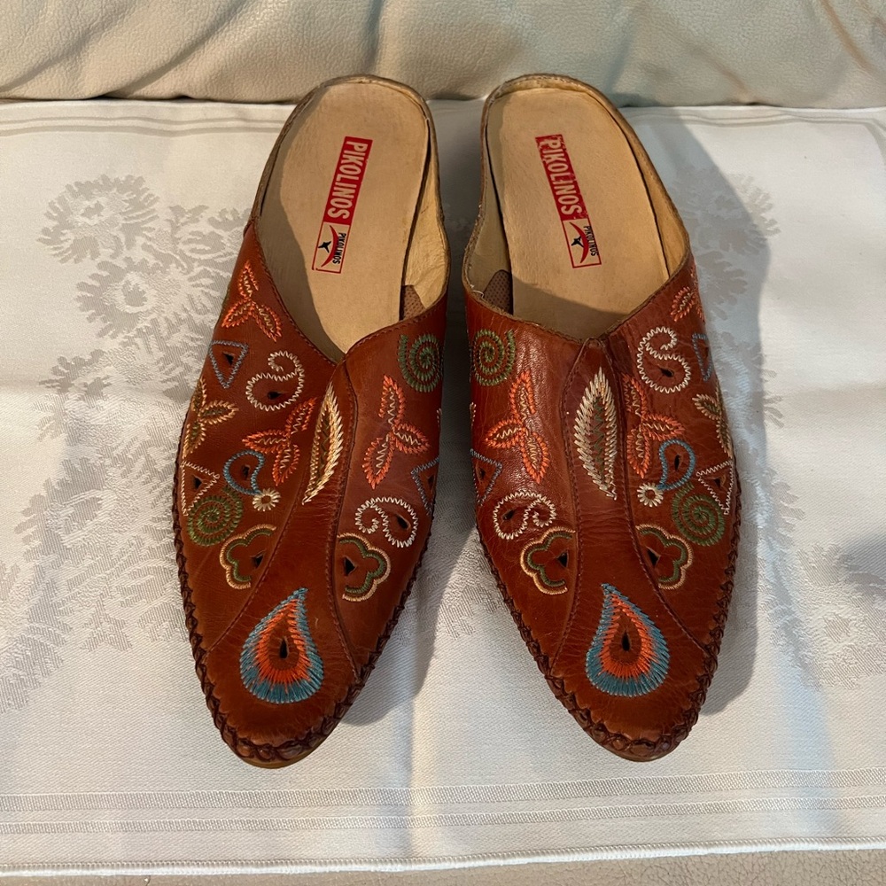 Pikolinos Excellent Condition Mules